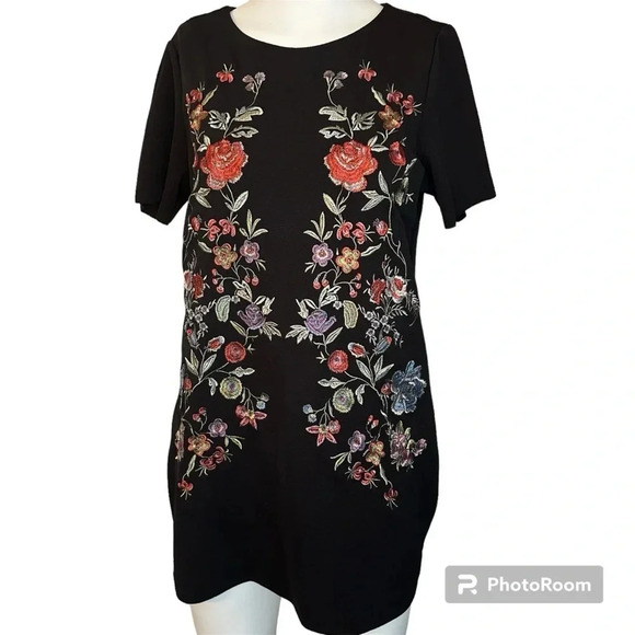 Chelsea & Theodore Embroidered Floral Black Mini Dress Size 10 - Picture 1 of 8